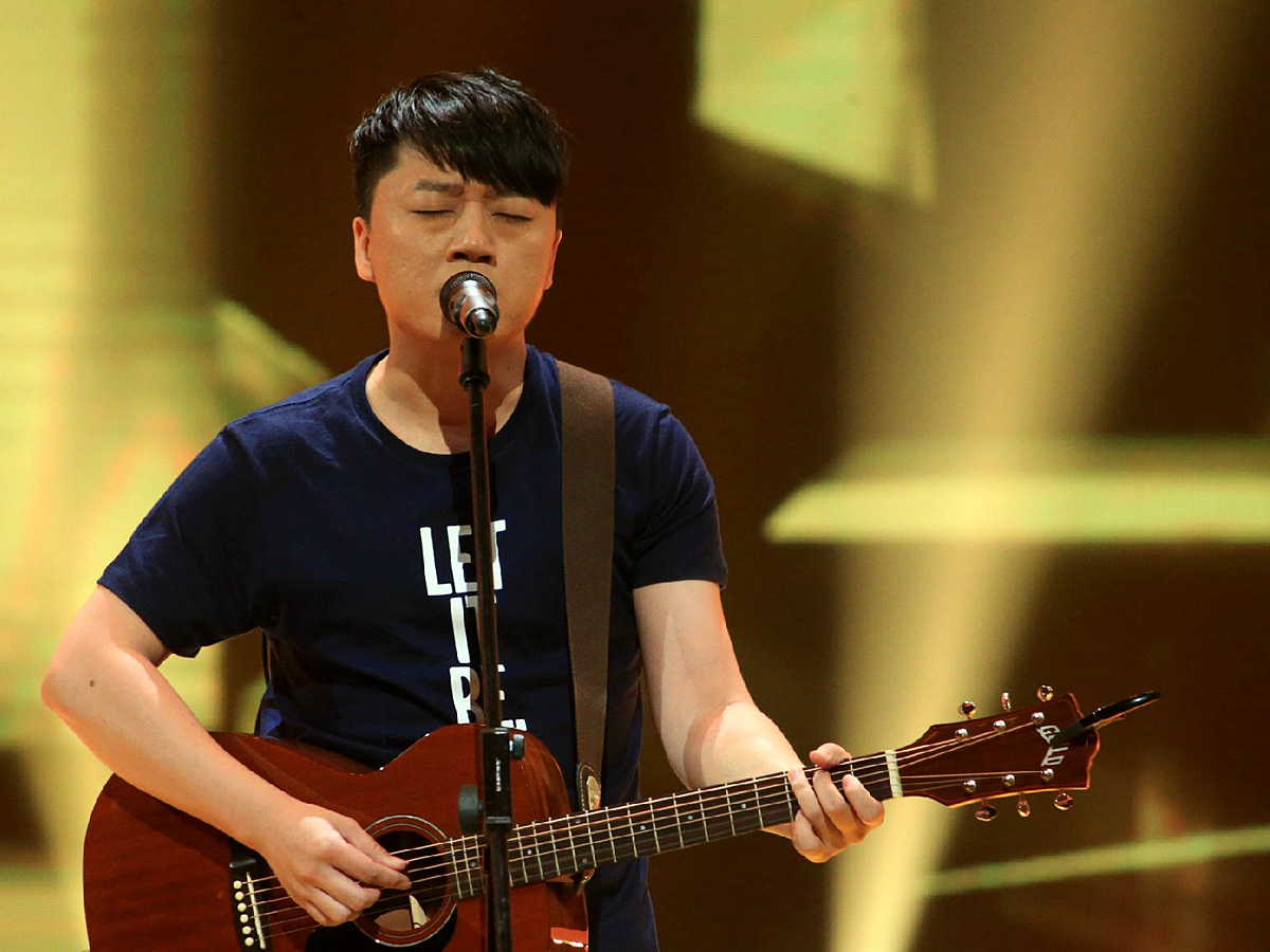 ×   张磊在《中国好声音》上的夺冠,与李健在《我是歌手》上的