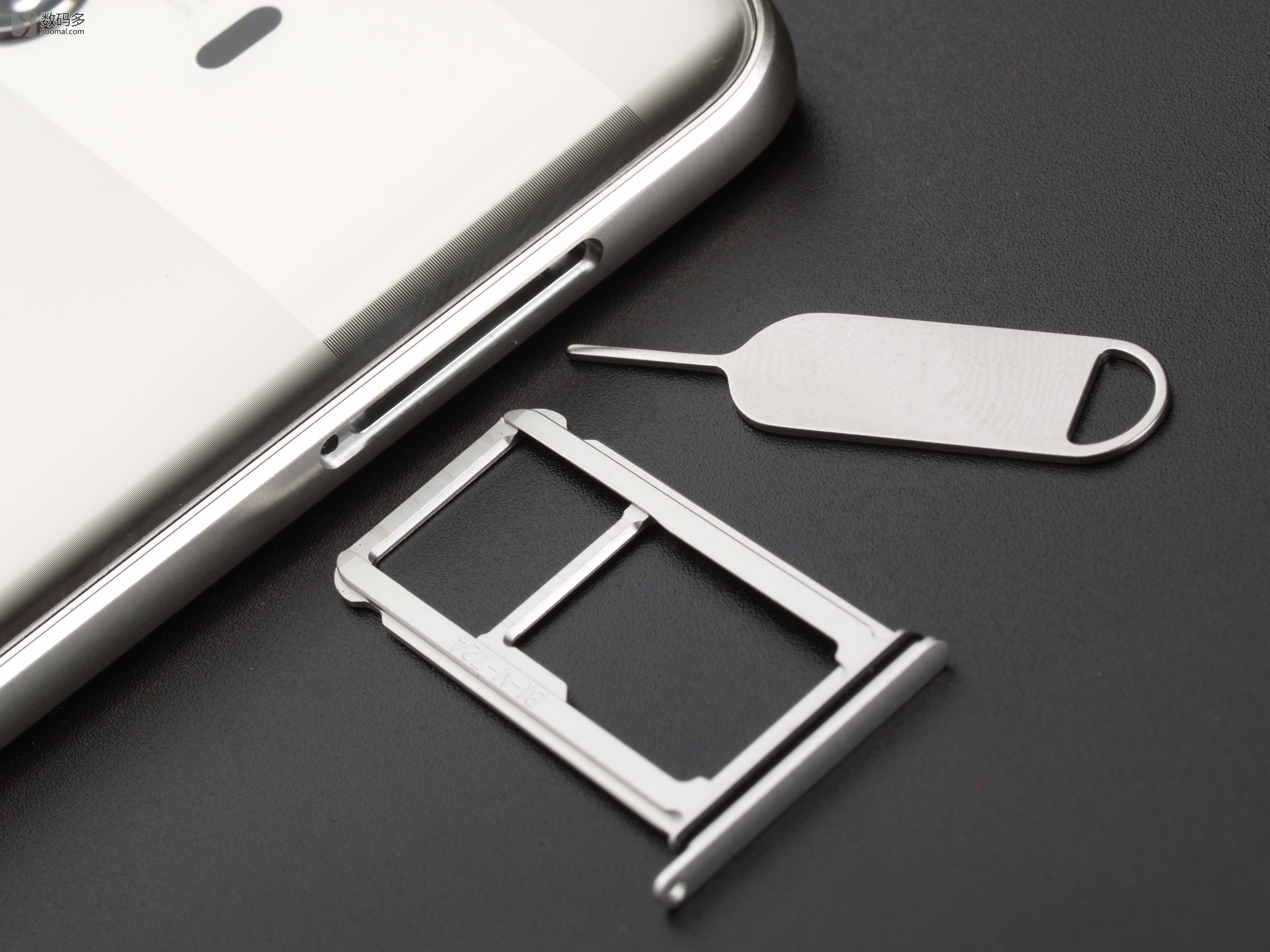 为什么现在好多双卡双待手机把nano-sim与micro-sd设计成共用一个卡槽？ - 知乎